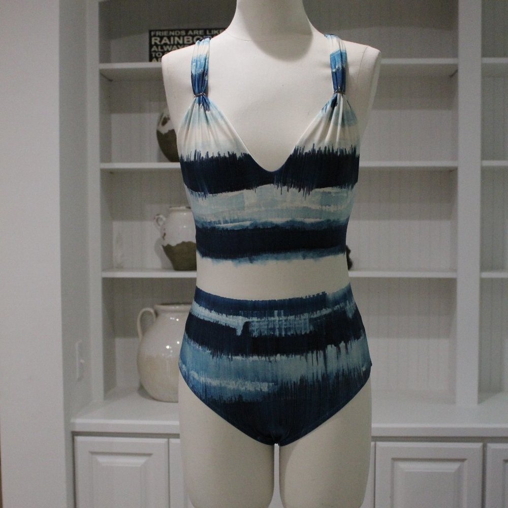 New With Tags $185 Lenny Niemeyer printed one piece swimsuit made in Brazil